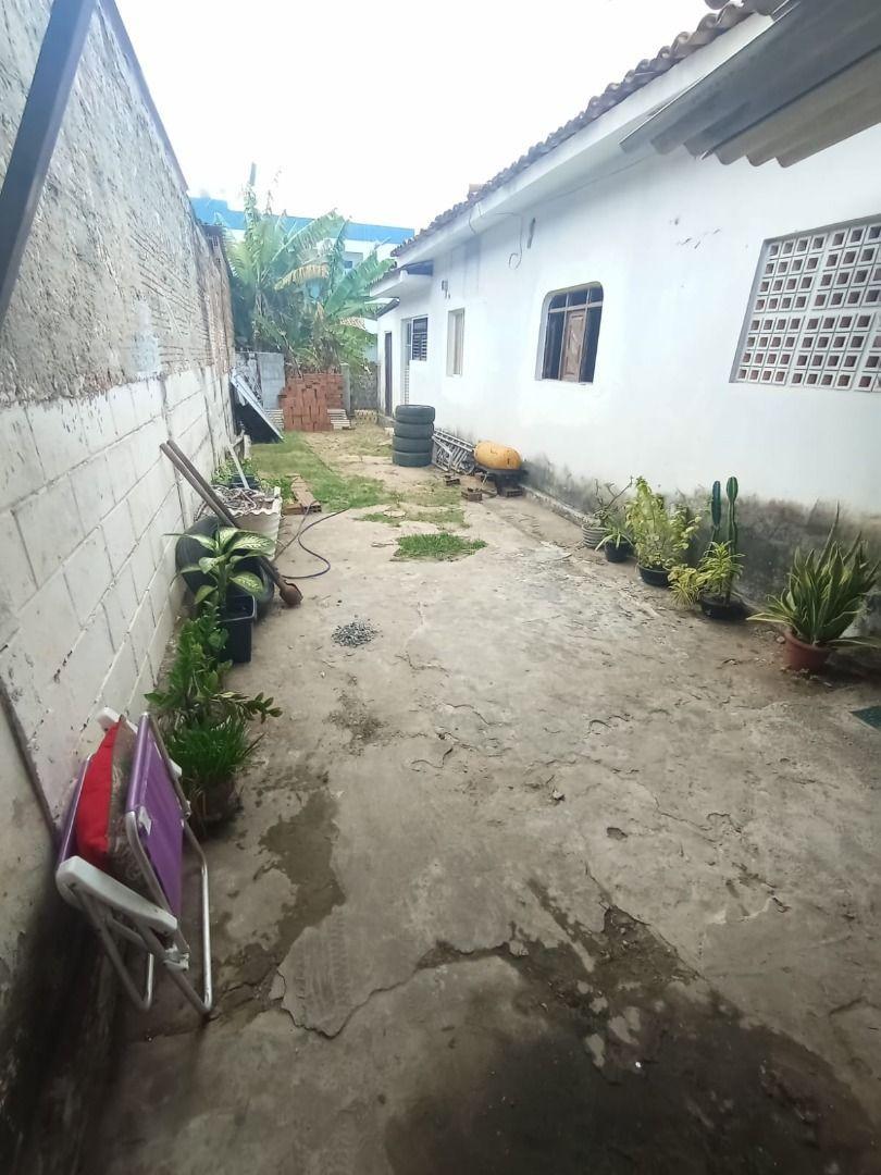Casa com ponto comercial à venda, 150m² por R$ 529.900 - Bancá...