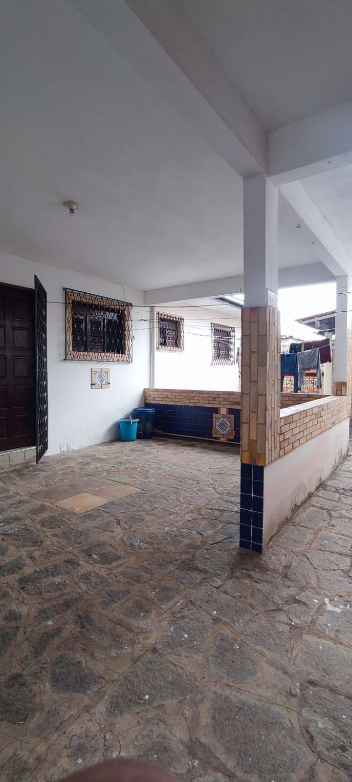 Casa com 03 dormitórios à venda, 362m² por R$ 700.000 - Jardim...