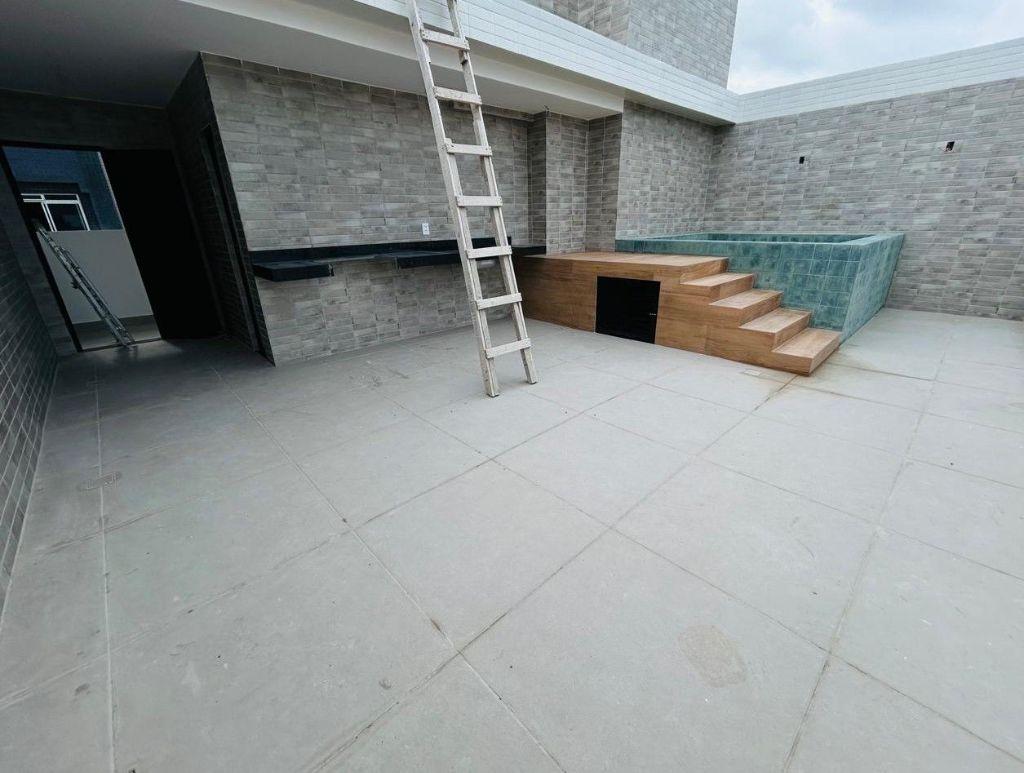 Apartamento com 02 dormitórios à venda por R$ 689.600 - Bessa,...