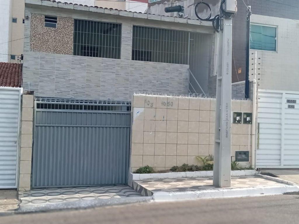 Casa com 04 dormitórios à venda, 120m² por R$ 350.000 - Cd. Un...