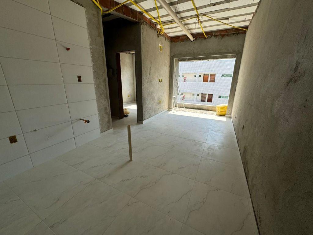 Apartamento com 02/3 dormitórios à venda por R$ 364.000 - Aero...