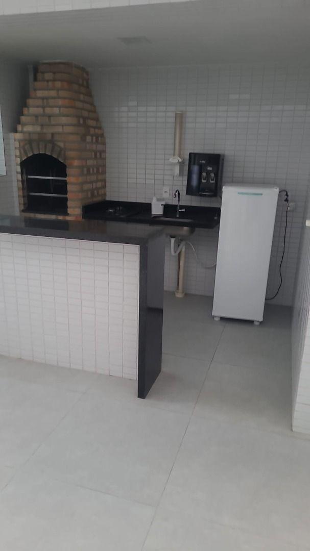 Apartamento com 3 dormitórios à venda, 90 m² por R$ 740.000,00...