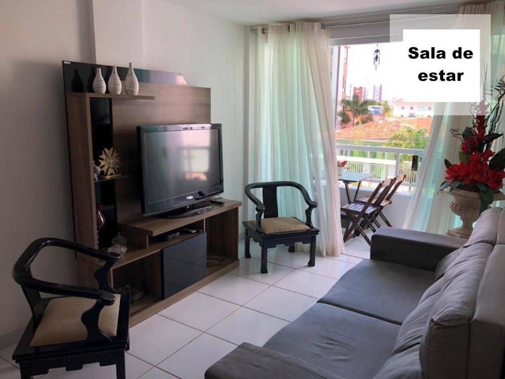 Apartamento com 03 dormitórios à venda por R$ 495.000 - Cd. Un...