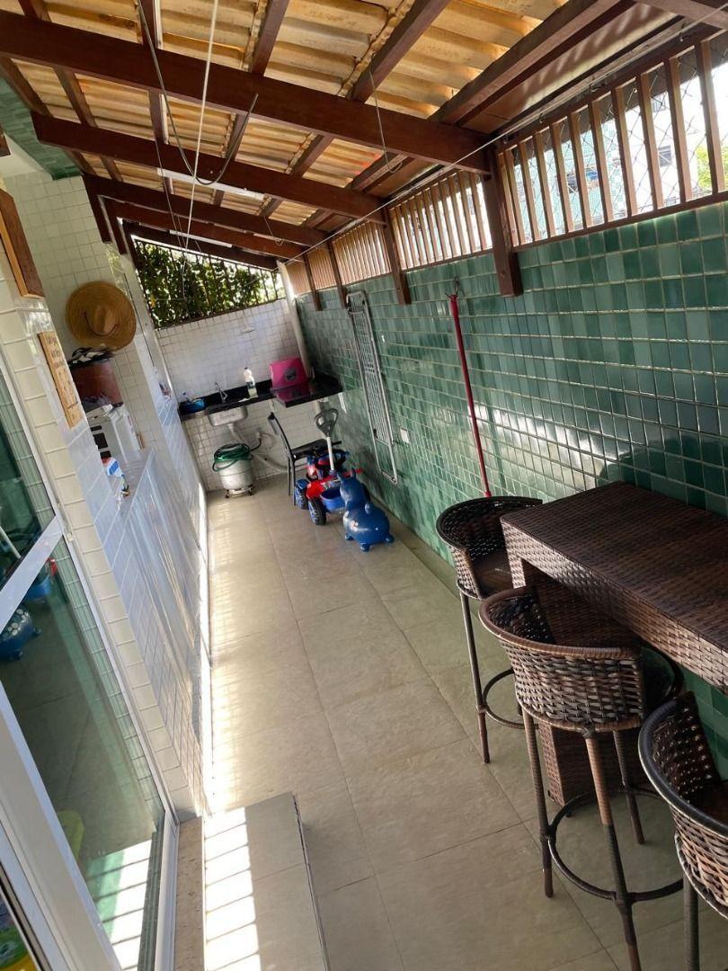 Apartamento com 02 dormitórios à venda por R$ 425.000 - Aerocl...