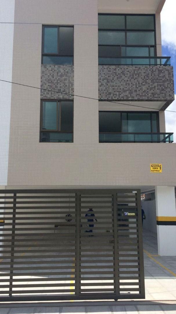 Apartamento com 02 dormitórios à venda, 54 m² por R$ 360.000 -...