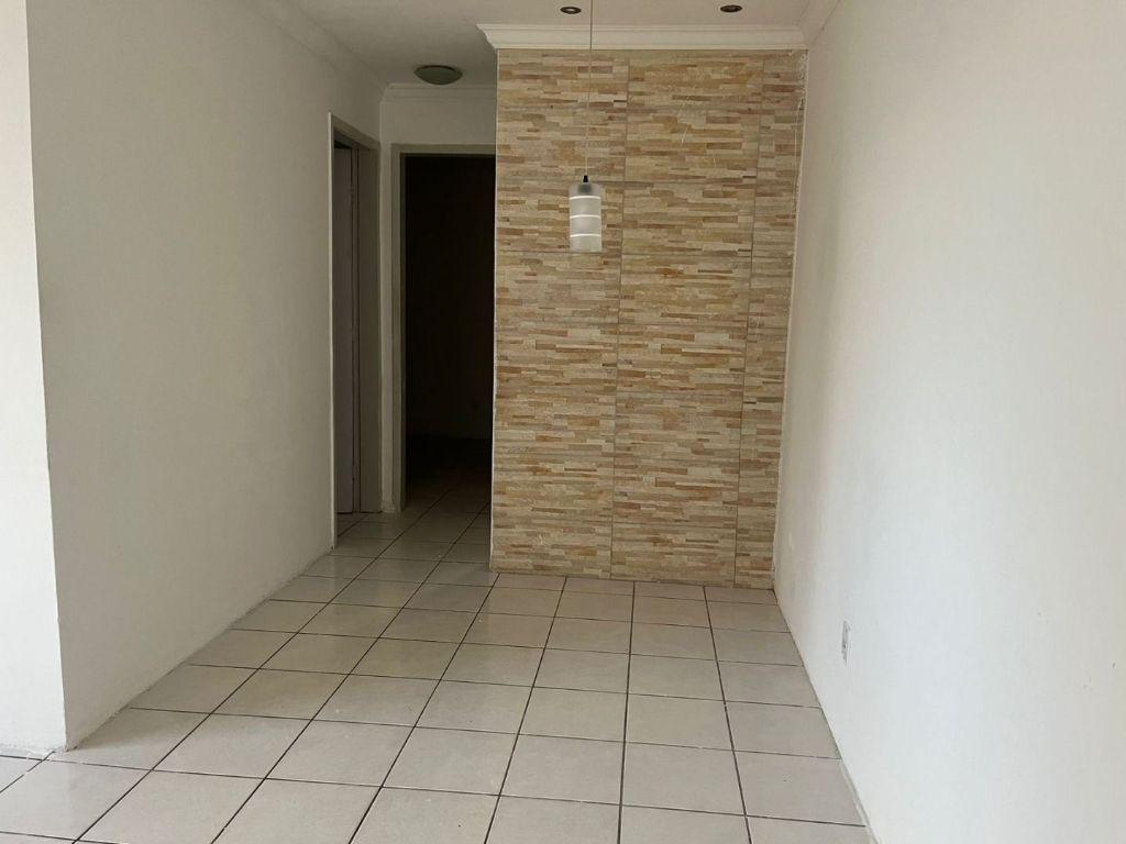 Apartamento com 02 dormitórios à venda, 50m² por R$ 170.000 - ...