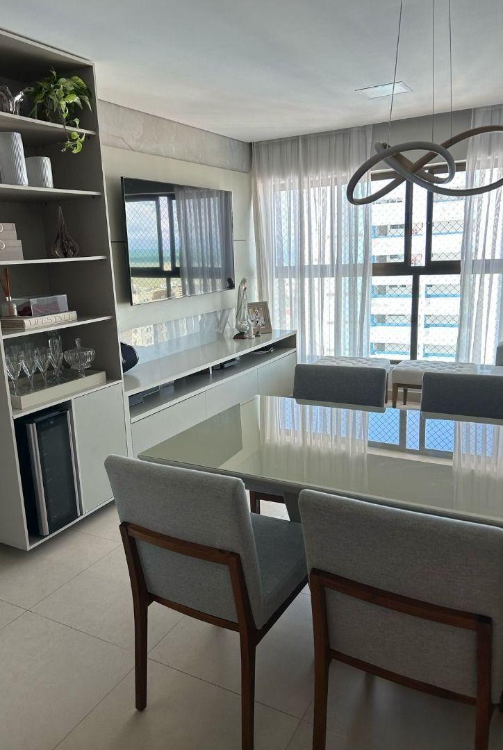 Apartamento com 02 dormitórios à venda, 62m² por R$ 780.000 - ...