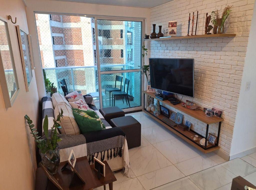 Apartamento com 03 dormitórios à venda, 73m² por R$ 720.000- J...
