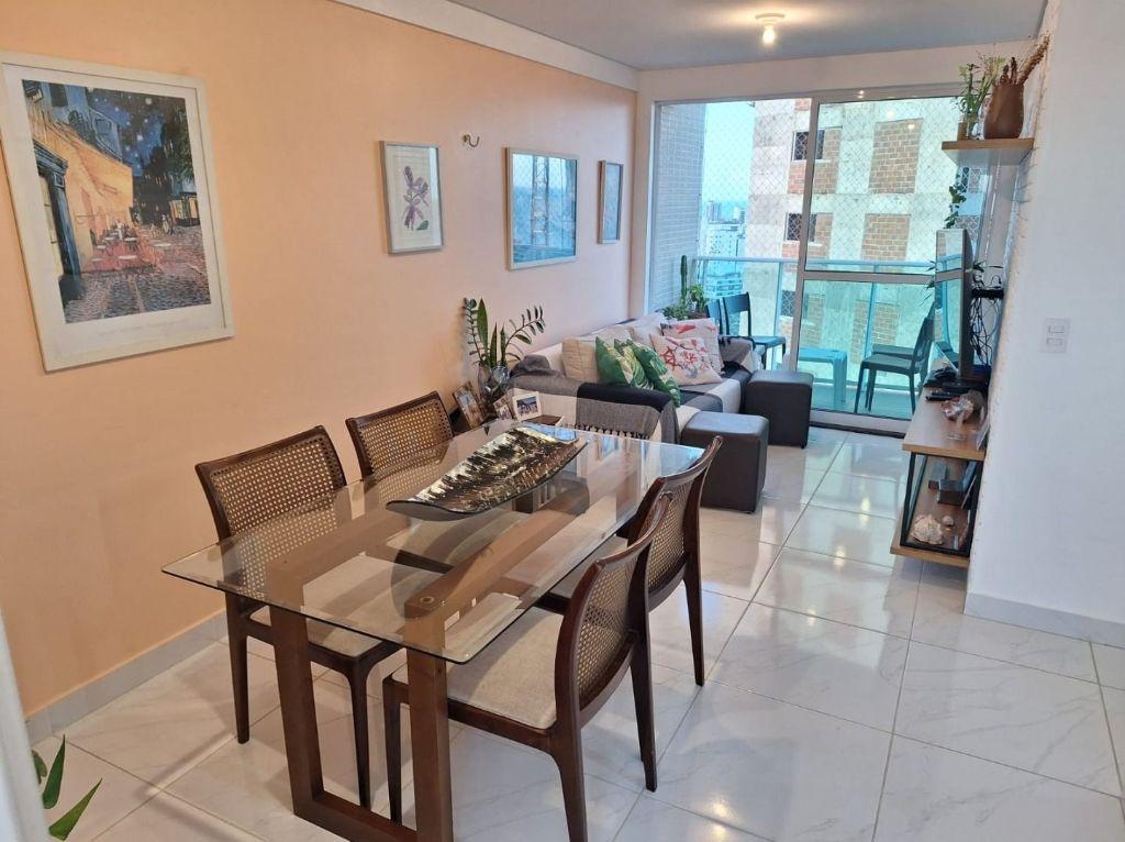 Apartamento com 03 dormitórios à venda, 73m² por R$ 720.000- J...