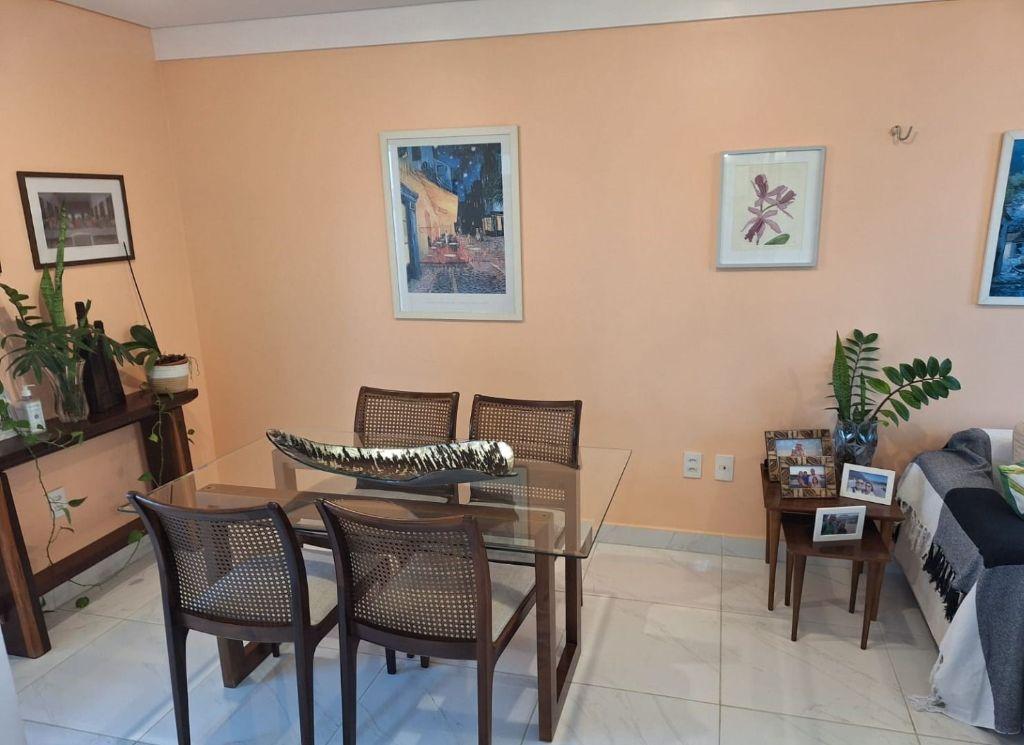Apartamento com 03 dormitórios à venda, 73m² por R$ 720.000- J...