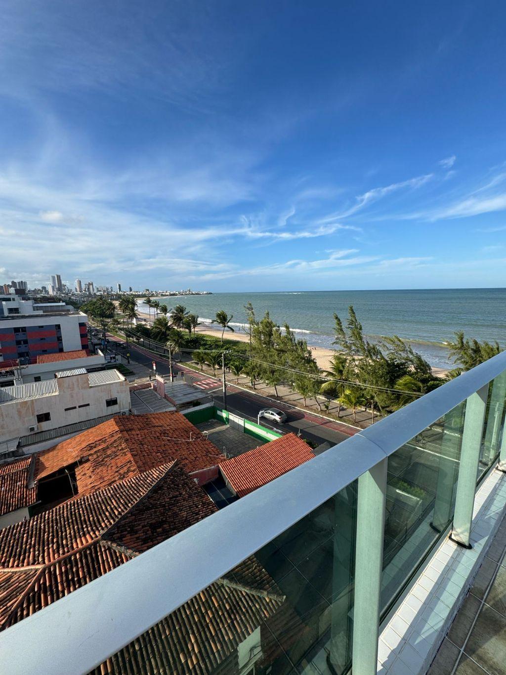 Apartamento com 03 dormitórios à venda, 68m² por R$ 760.000 - ...