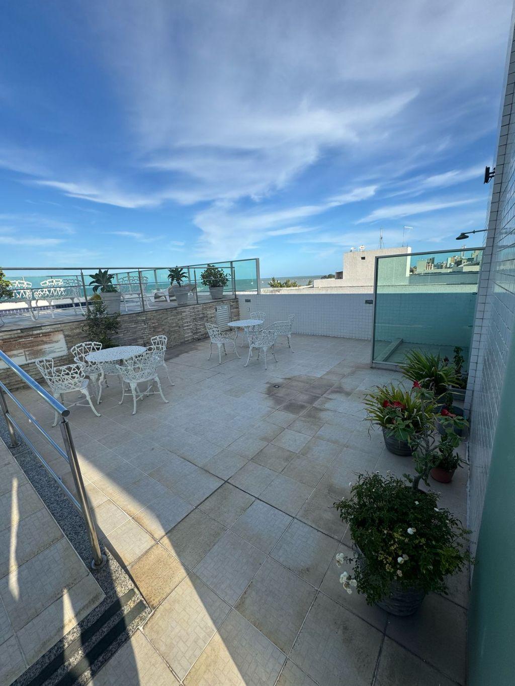 Apartamento com 03 dormitórios à venda, 68m² por R$ 760.000 - ...