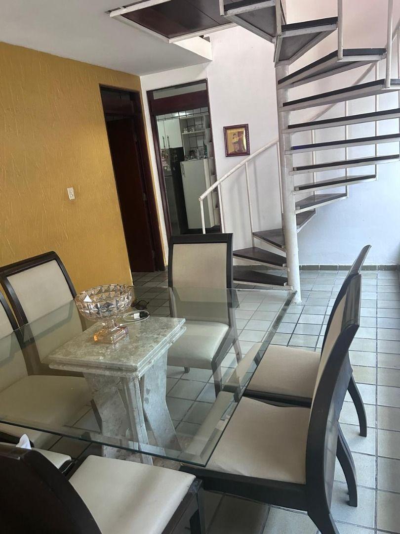 Casa com 4 dormitórios à venda, 363 m² por R$ 1.500.000,00 - J...