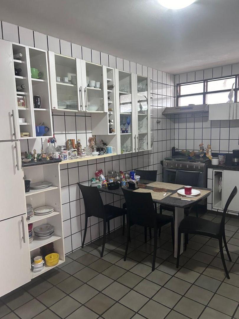 Casa com 4 dormitórios à venda, 363 m² por R$ 1.500.000,00 - J...
