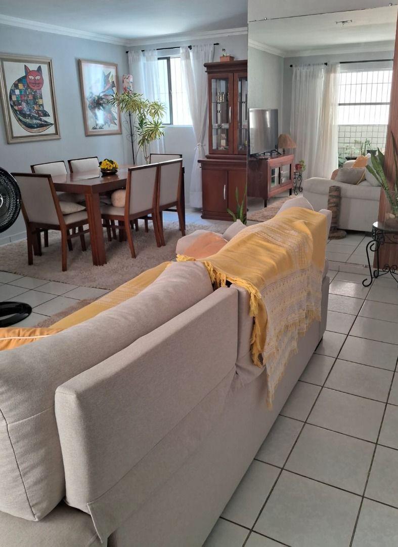 Apartamento com 03 dormitórios à venda por R$ 300.000 - Bancár...