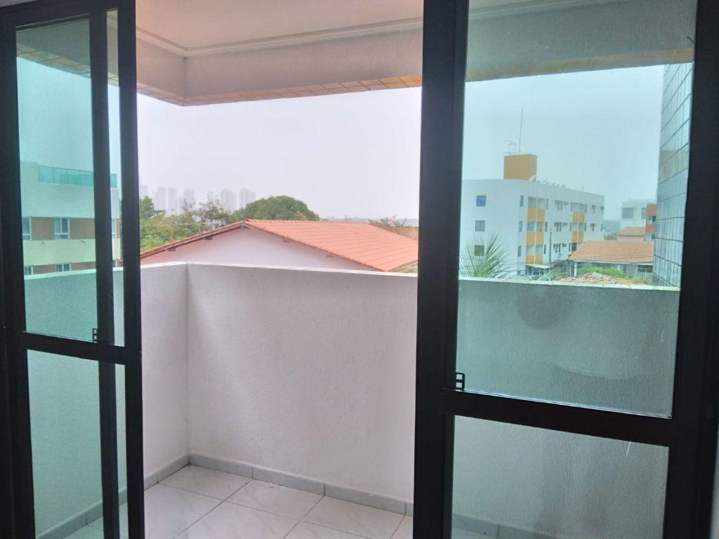 Apartamento com 03 dormitórios à venda por R$ 300.000 - Bancár...