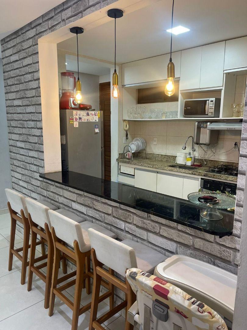 Apartamento com 02 dormitórios à venda, 56m² por R$ 320.000 - ...