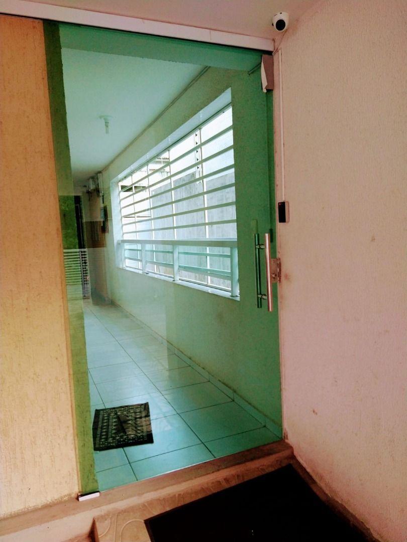 Apartamento com 02 dormitórios à venda por R$ 299.000 - Cd. Un...