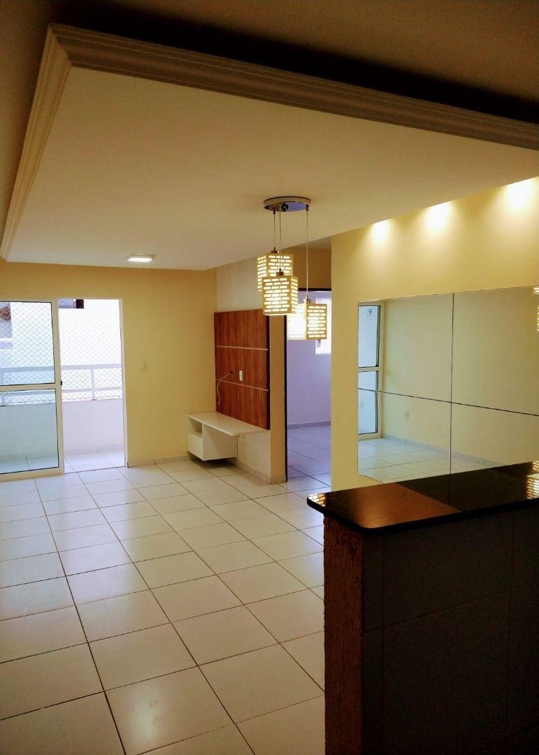 Apartamento com 02 dormitórios à venda por R$ 299.000 - Cd. Un...