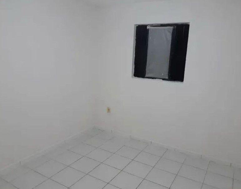 Apartamento com 03 dormitórios à venda por R$ 340.000 - Bancár...