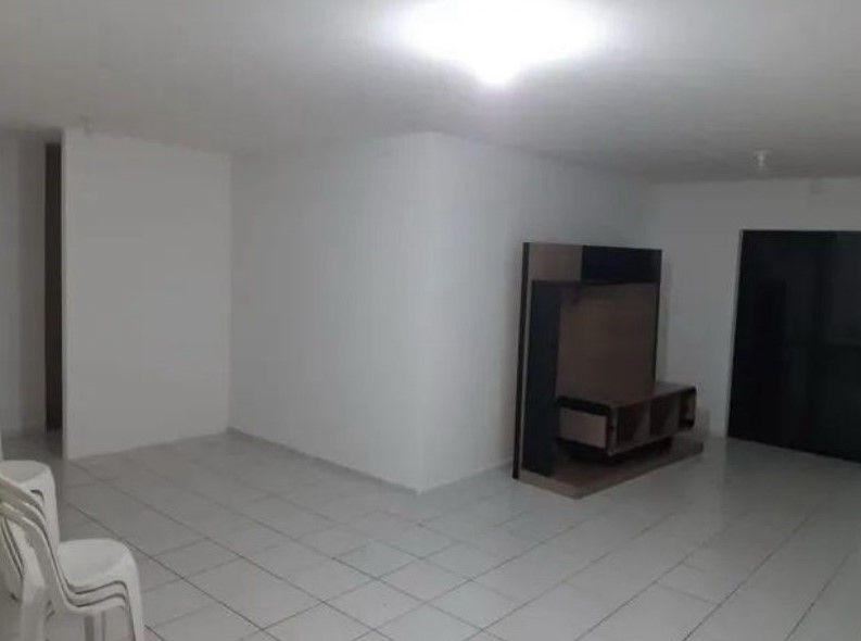 Apartamento com 03 dormitórios à venda por R$ 340.000 - Bancár...