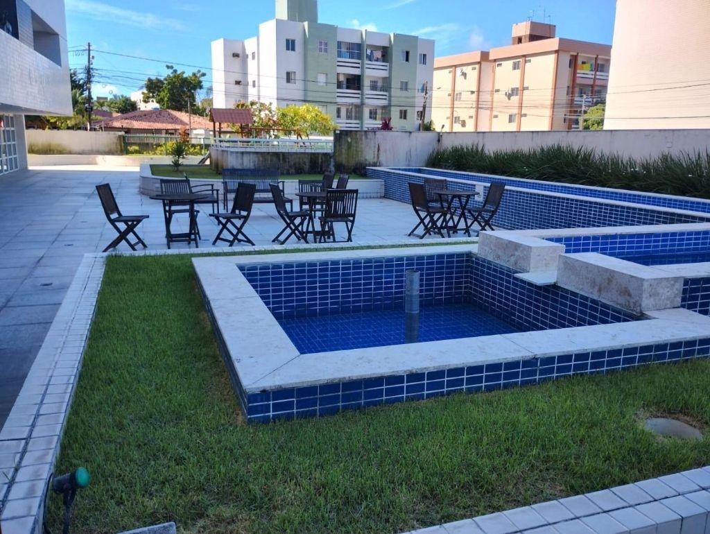Apartamento com 03 dormitórios à venda, 143m² por R$ 750.000 -...