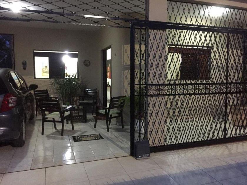 Casa com 03 dormitórios à venda, 320m² por R$ 750.000 - Jardim...