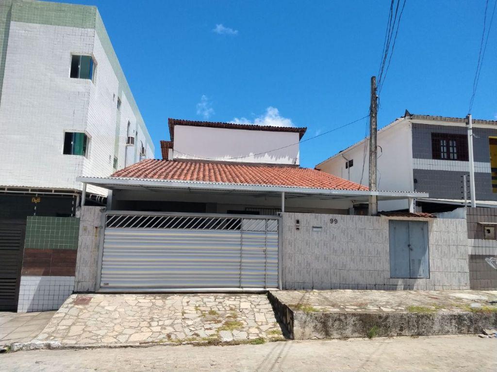 Casa com 04 dormitórios à venda, 300m² por R$ 699.000 - Jardim...