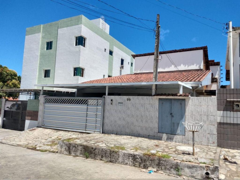 Casa com 04 dormitórios à venda, 300m² por R$ 699.000 - Jardim...