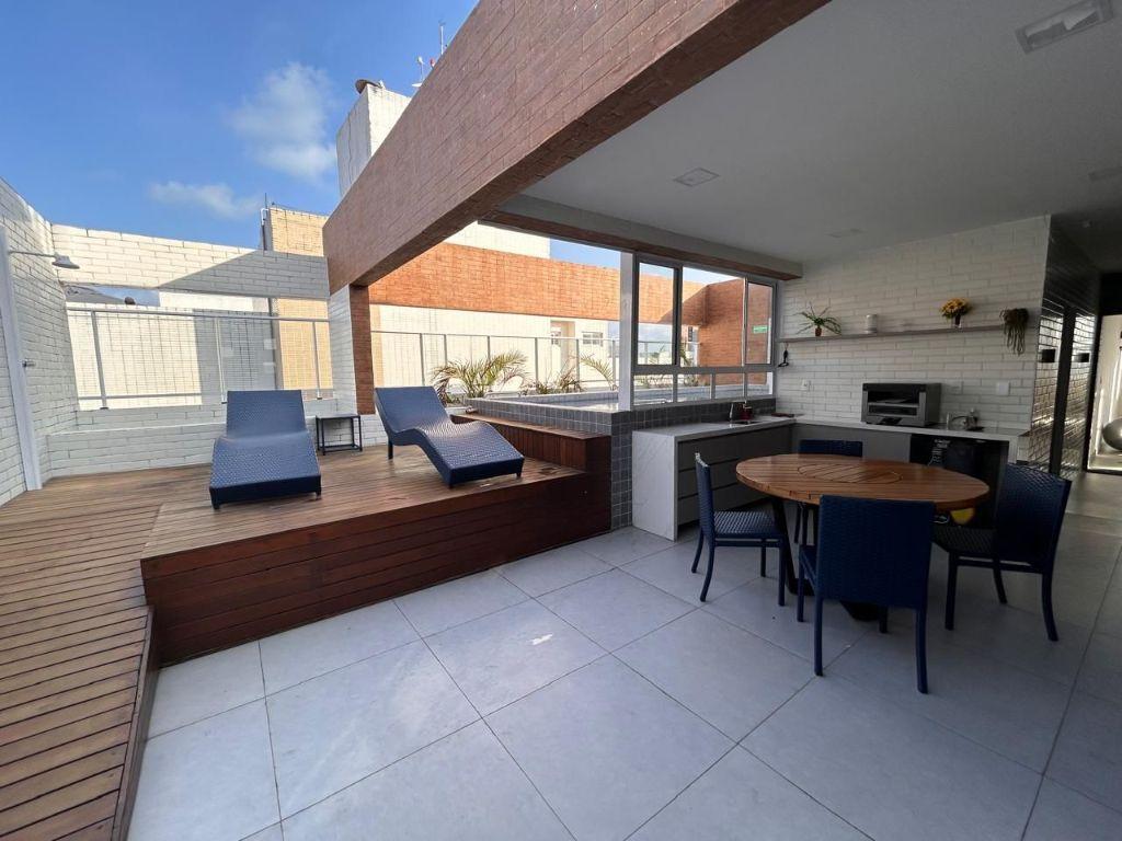 Apartamento com 02 dormitórios à venda por R$ 400.000 - Interm...