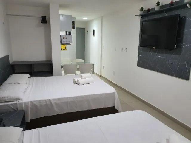 Flat com 01 dormitórios à venda, 27m² por R$ 195.000 - Interma...