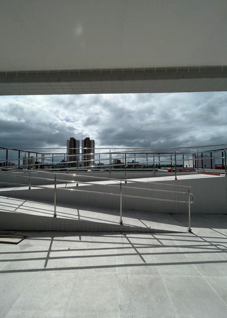 Apartamento com 02 dormitórios à venda, 67m² por R$ 526.200 - ...