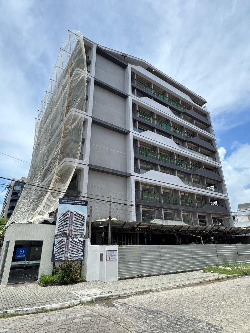 Flat com 01 dormitórios à venda, 27m² por R$ 327.764 - Interma...