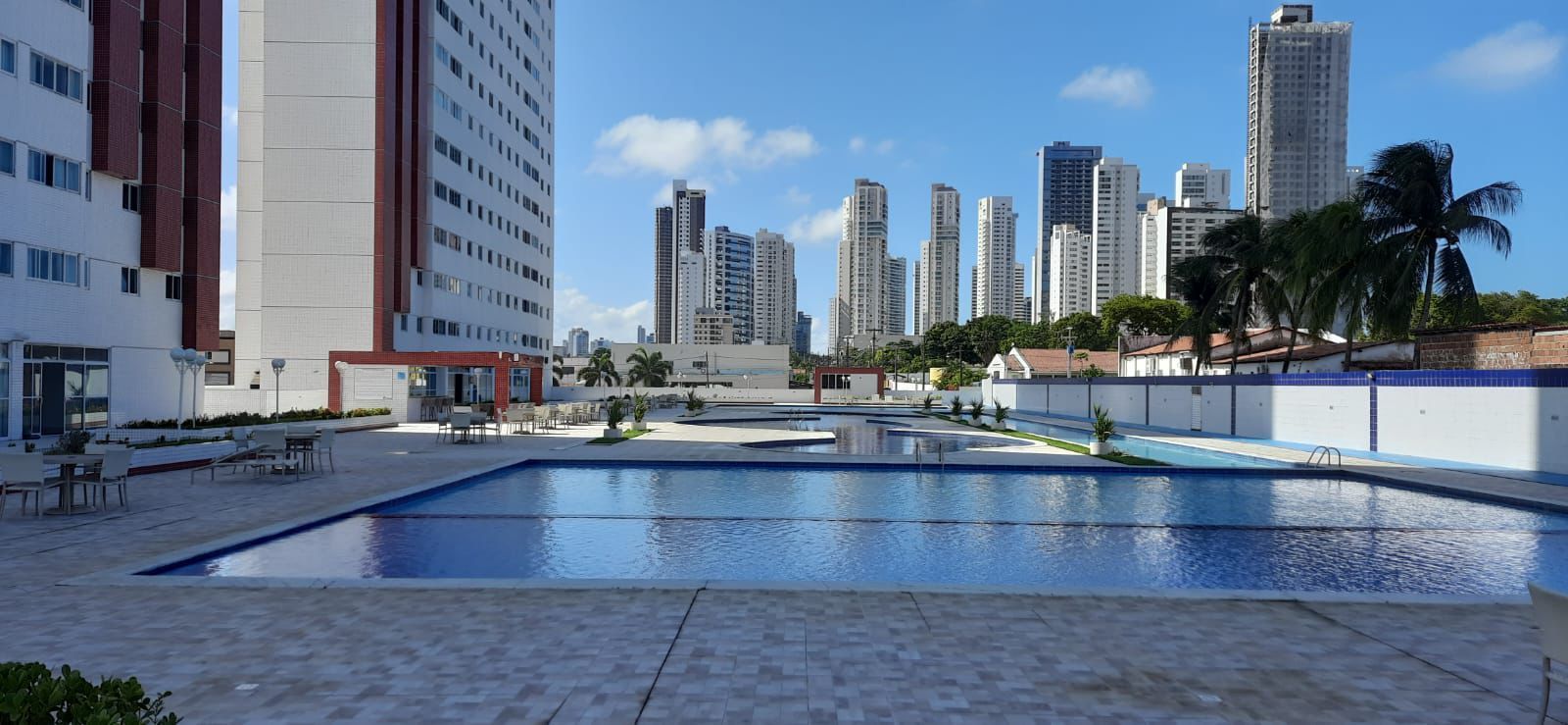 Apartamento com 03 dormitórios à venda por R$ 600.000 - Altipl...