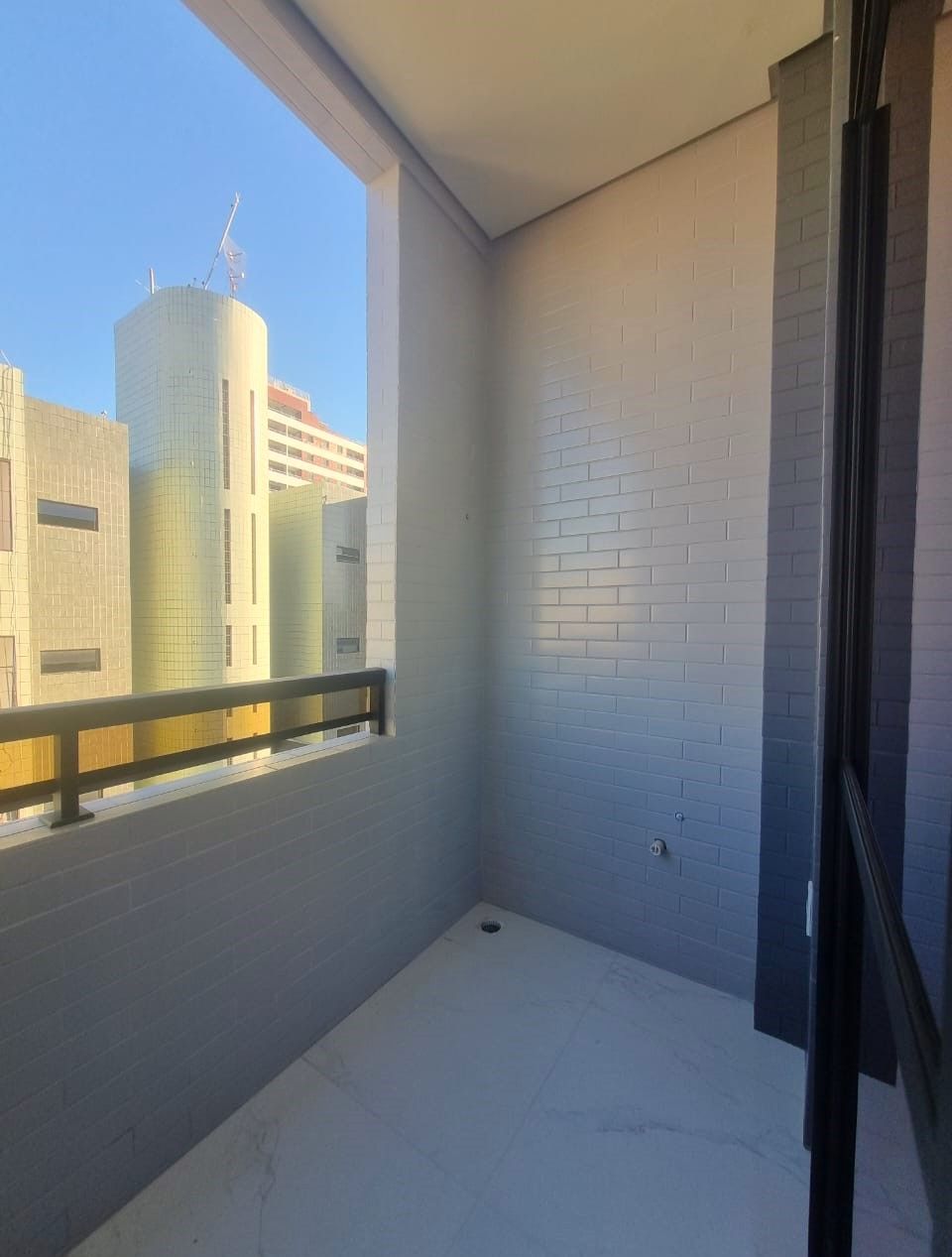 Apartamento com 02/03 dormitórios à venda por R$ 430.000 - Cd....