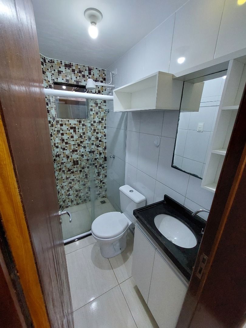 Apartamento com 02 dormitórios à venda, 75m² por R$ 550.000 - ...