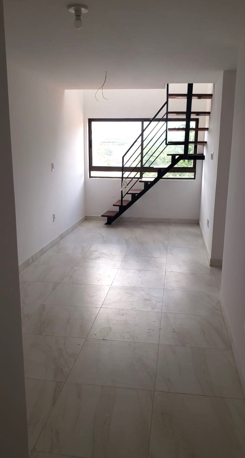 Apartamento com 03 dormitórios à venda, 72m² por R$ 450.000 - ...
