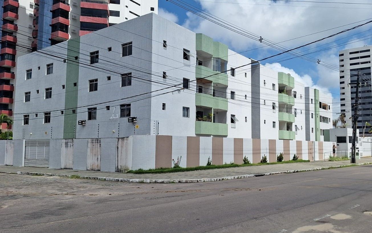 Apartamento com 03 dormitórios à venda por R$ 350.000 - Aerocl...