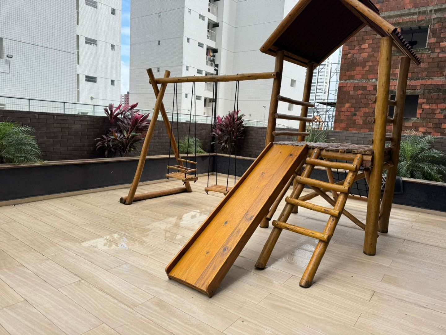 Apartamento com 03 dormitórios à venda, 78m² por R$ 690.000 - ...