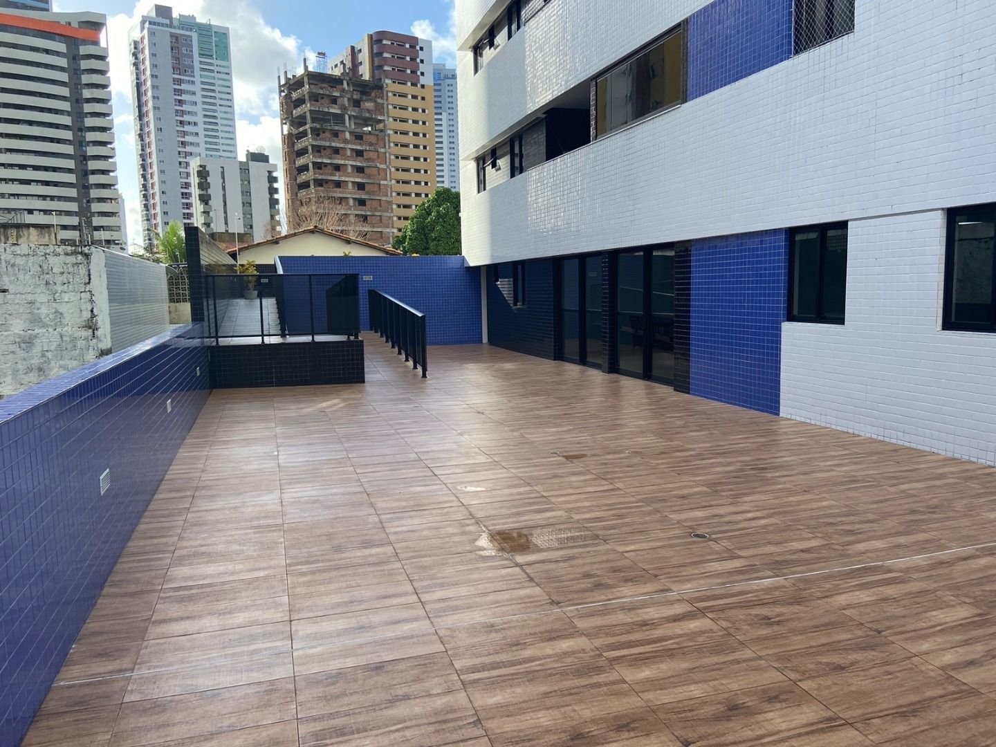 Apartamento com 02 dormitórios à venda por R$ 560.000 - Brisam...