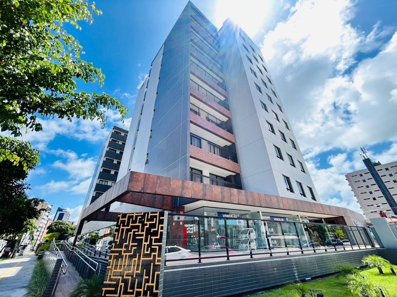 Apartamento com 03 dormitórios à venda, 82m² por R$ 745.000 - ...