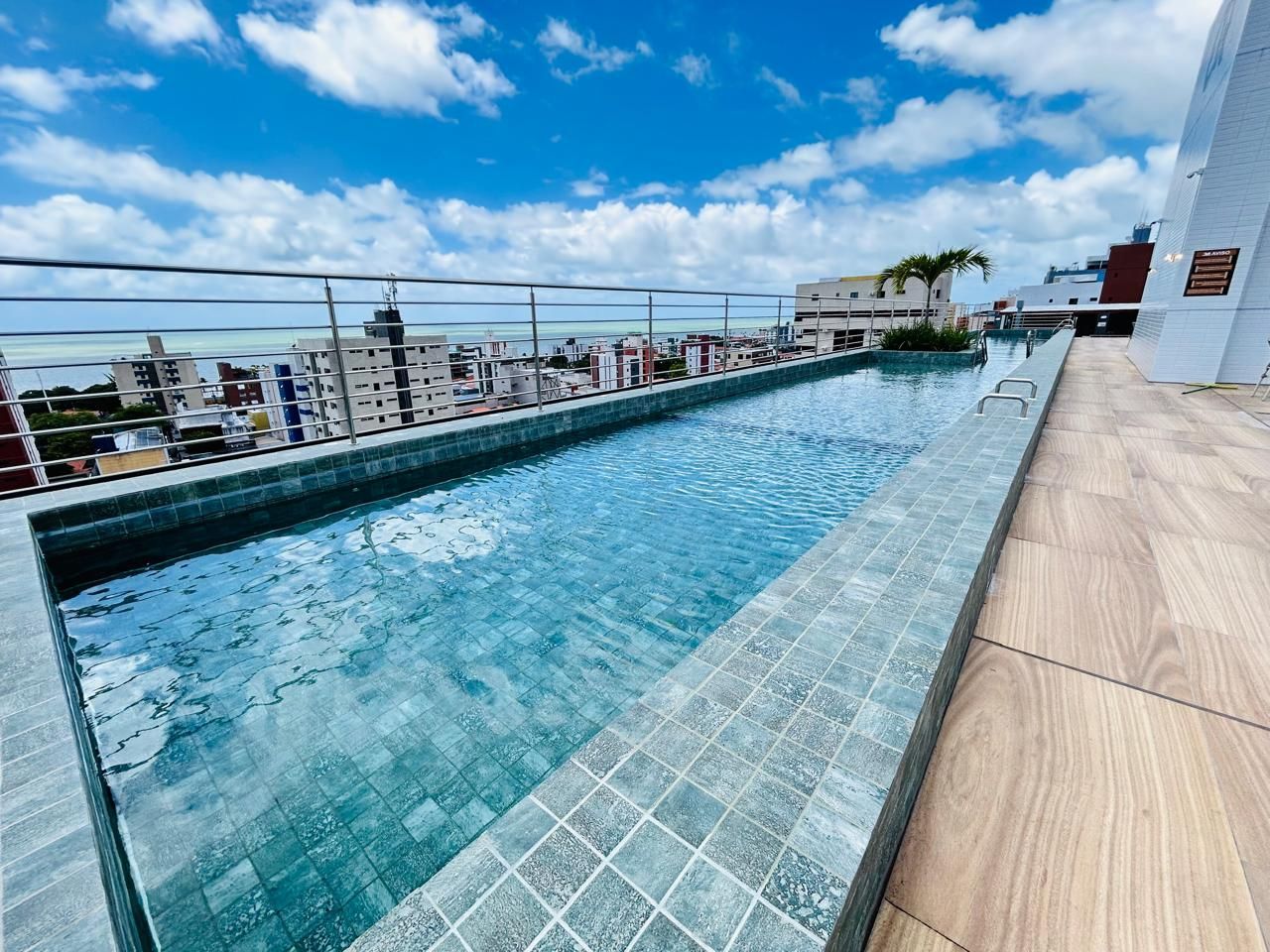 Apartamento com 03 dormitórios à venda, 82m² por R$ 745.000 - ...