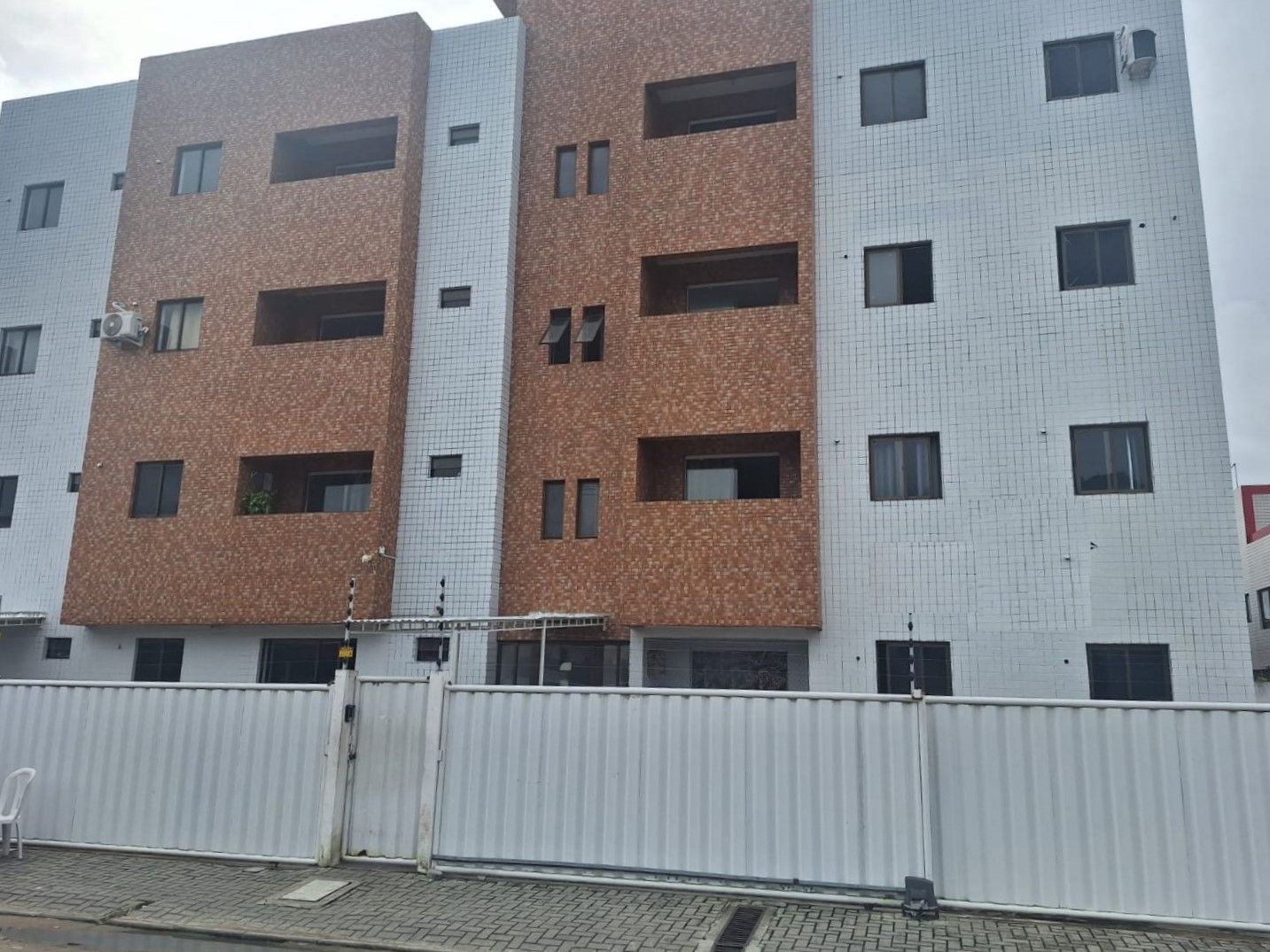 Apartamento com 02 dormitórios à venda por R$ 164.900 - Gramam...