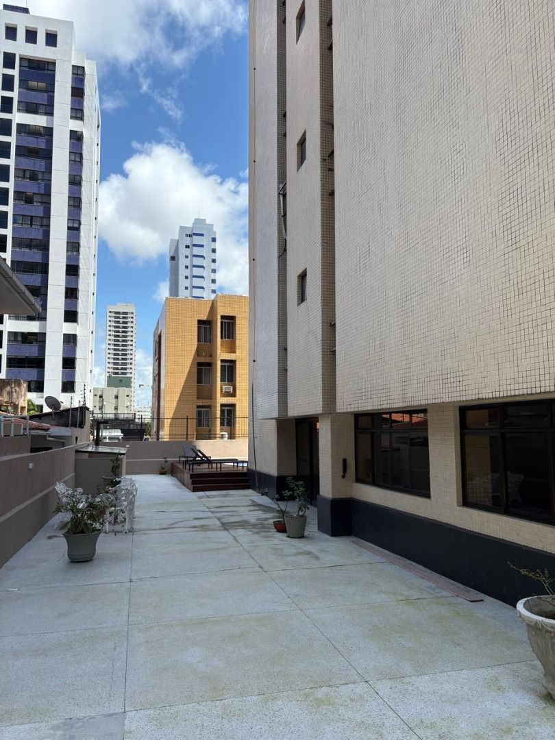 Apartamento com 03 dormitórios à venda, 158m² por R$ 780.000 -...