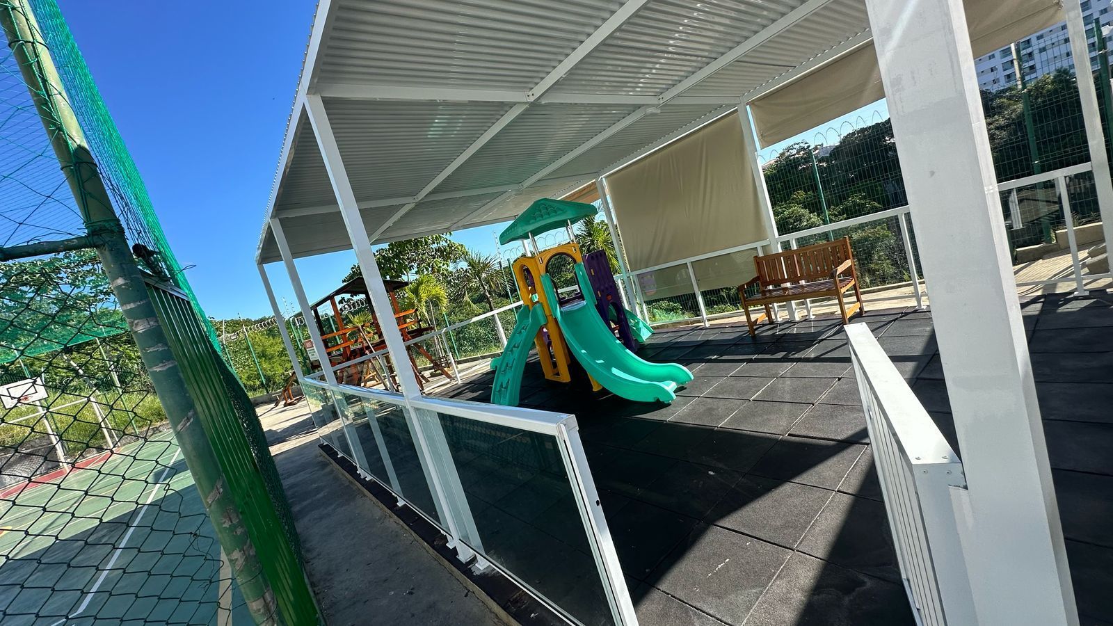 Apartamento com 02 dormitórios à venda por R$ 215.000 - Portal...
