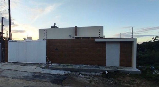 Casa com 03 dormitórios à venda, 360m² por R$ 780.000 - Portal...