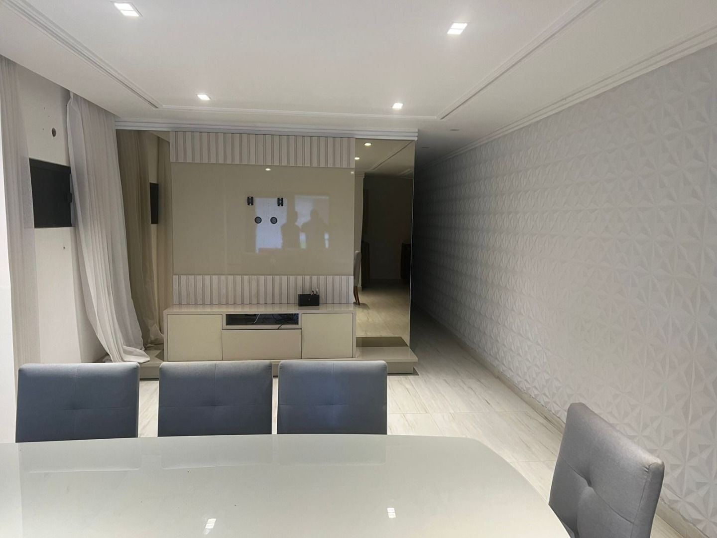 Casa com 03 dormitórios à venda, 300m² por R$ 2.000.000 - Port...