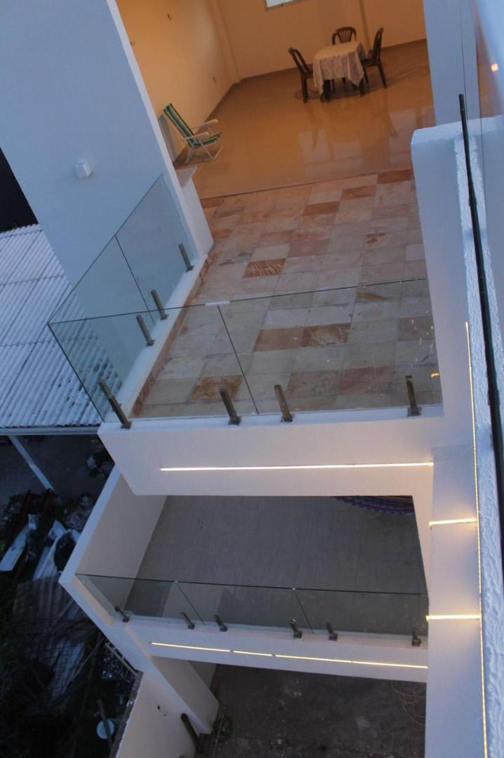 Casa com 04 dormitórios à venda, 300m² por R$ 950.000 - Portal...