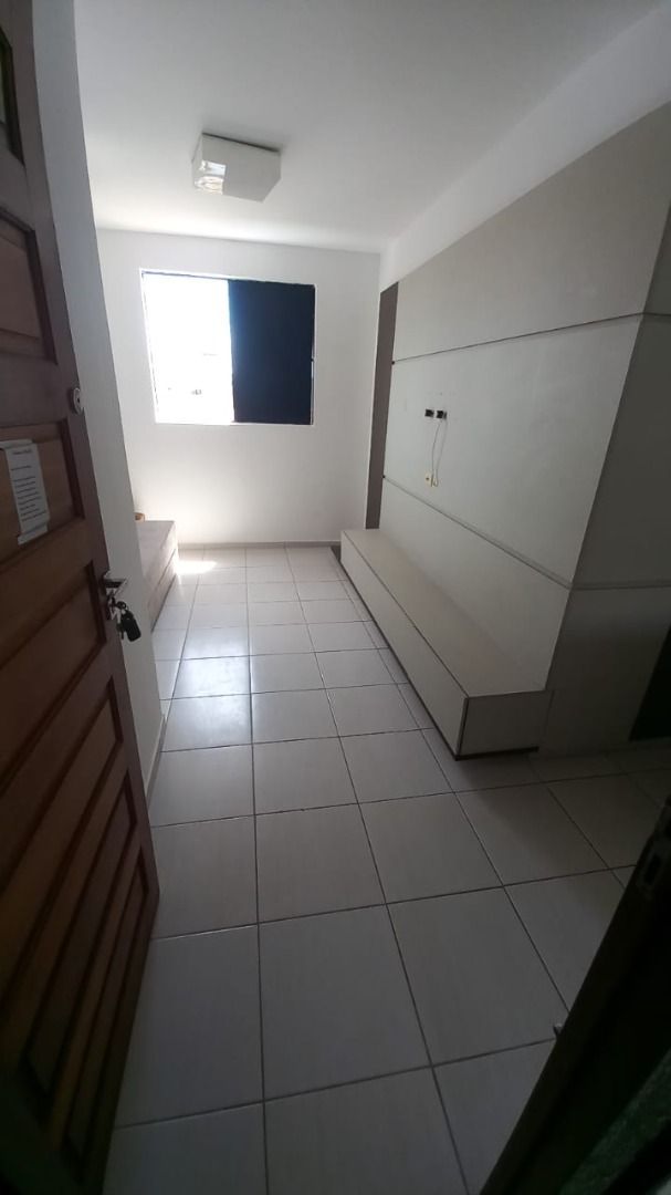 Apartamento com 02 dormitórios à venda, 55m² por R$ 245.000 - ...