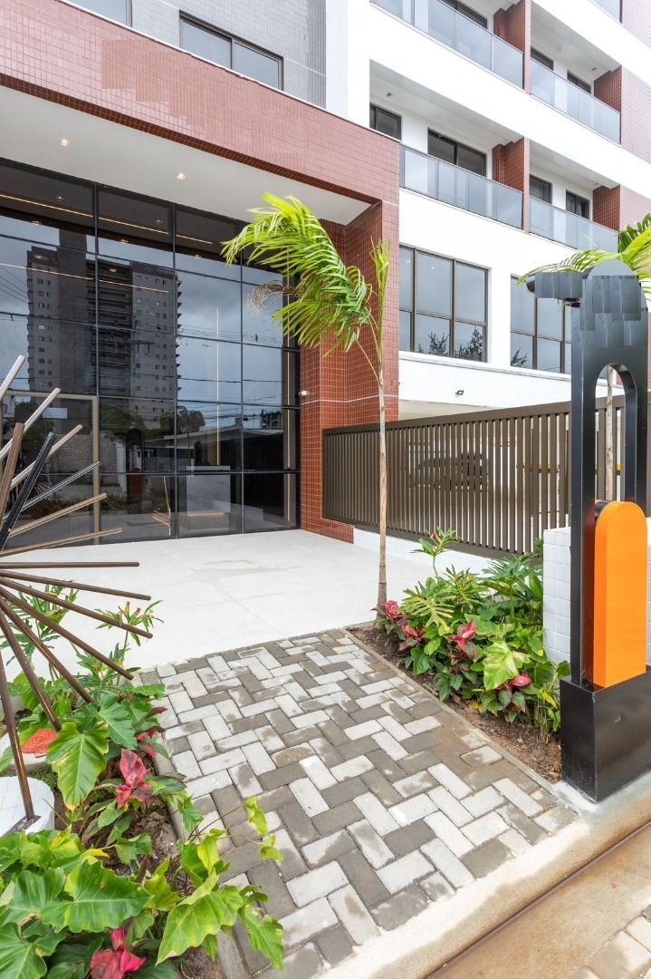 Apartamento com 02 dormitórios à venda por R$ 349.900 - Tambau...